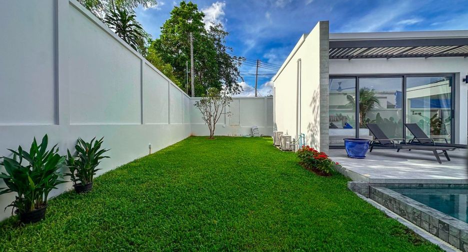 For sale 4 bedrooms villa in Mueang Phuket, Phuket