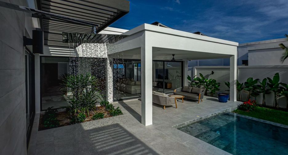 For sale 4 bedrooms villa in Mueang Phuket, Phuket