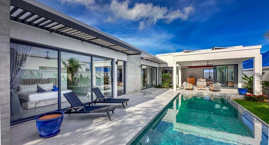 For sale 4 bedrooms villa in Mueang Phuket, Phuket
