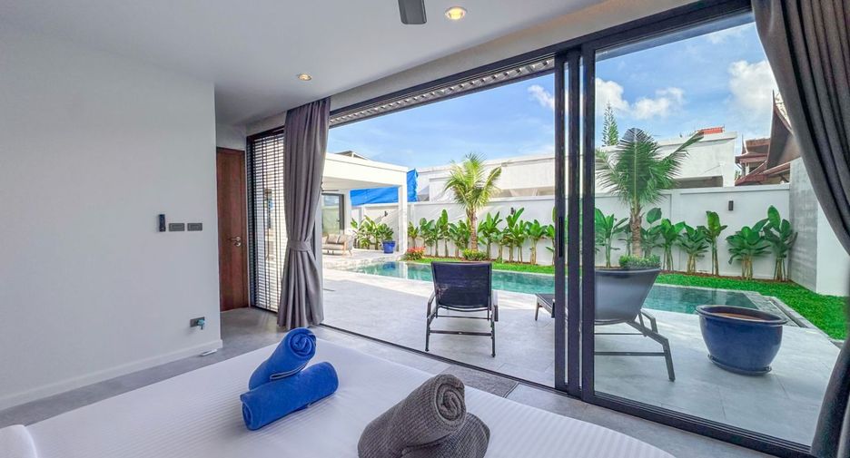 For sale 4 bedrooms villa in Mueang Phuket, Phuket