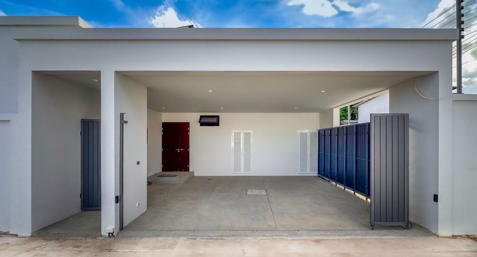 For sale 4 bedrooms villa in Mueang Phuket, Phuket