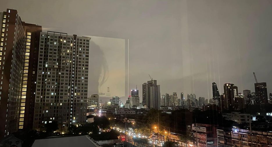 Condo en alquiler de 1 habitaciones en Khlong Toei, Bangkok