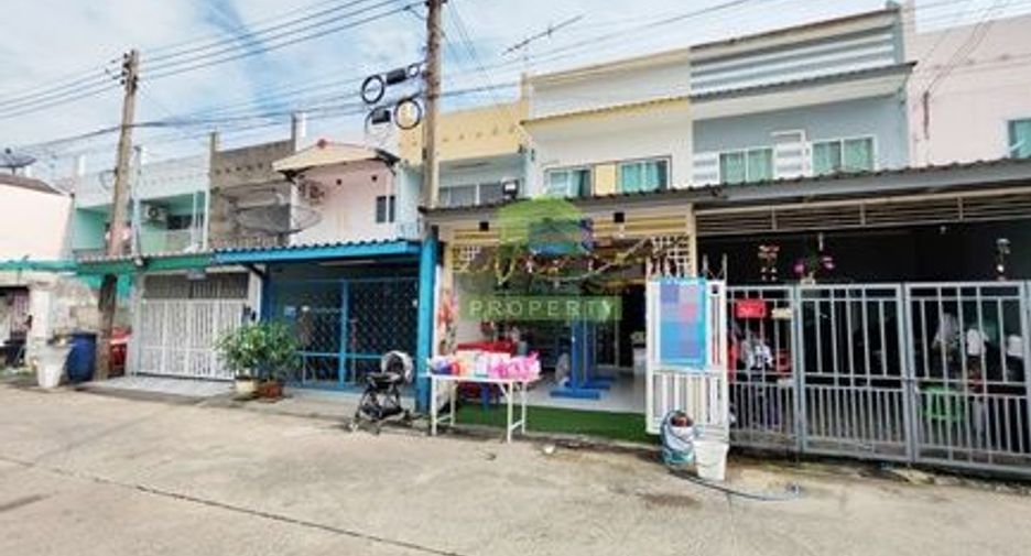 For sale 2 bedrooms townhouse in Thanyaburi, Pathum Thani
