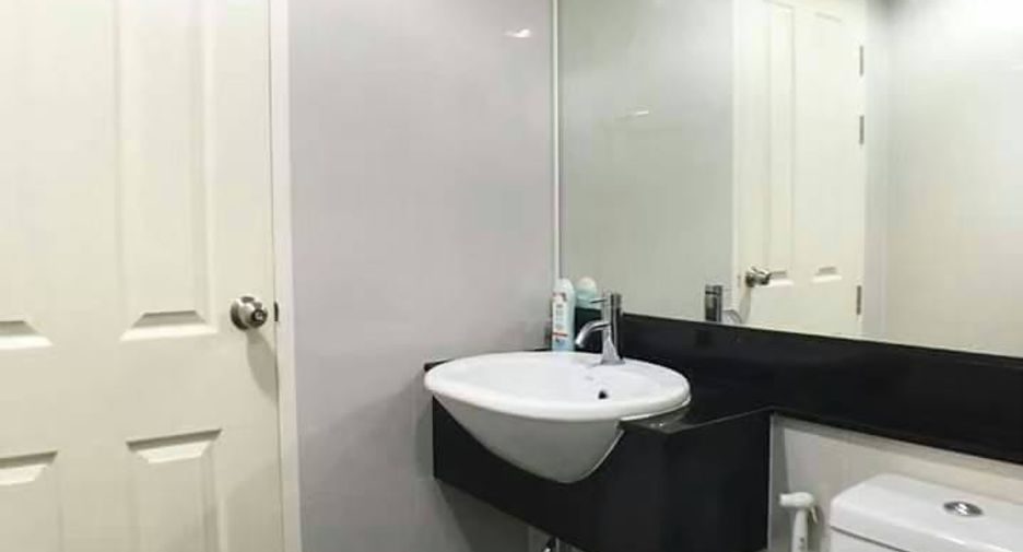 For rent 1 bed condo in Phra Khanong, Bangkok
