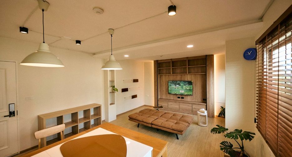 For rent 1 bed condo in Phra Khanong, Bangkok
