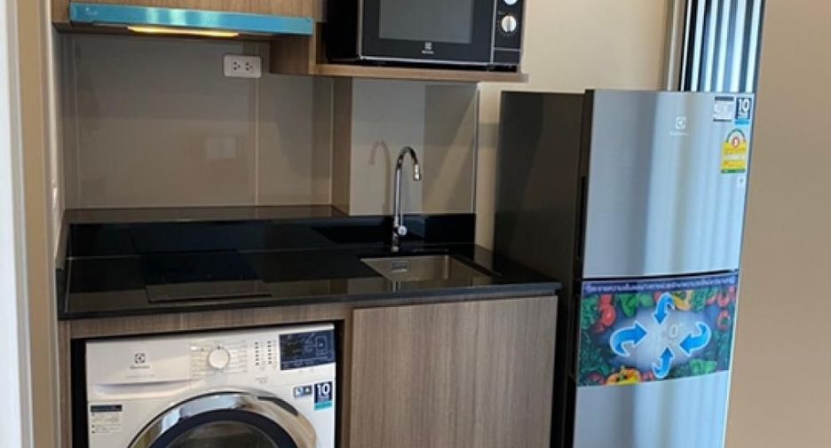Condo en alquiler de 1 habitaciones en Bang Na, Bangkok