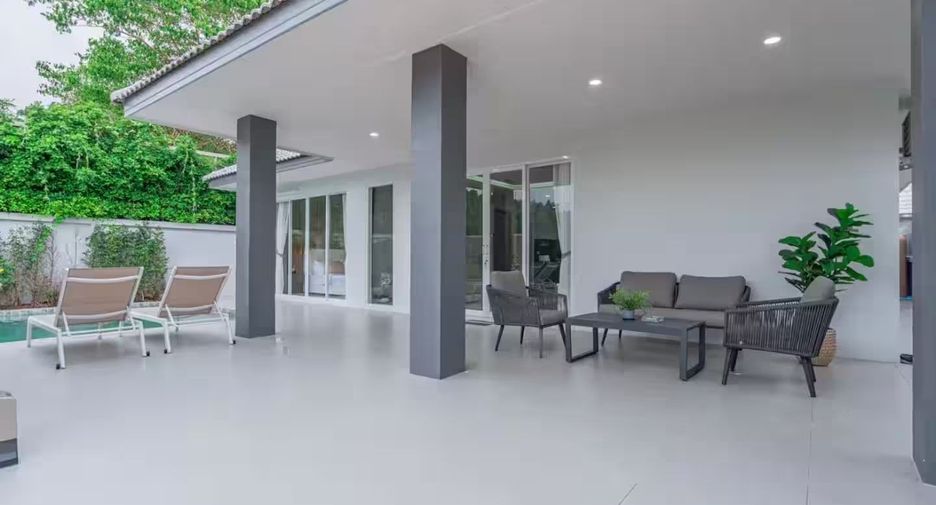 À louer 4 chambres villa à Bang Lamung, Chonburi
