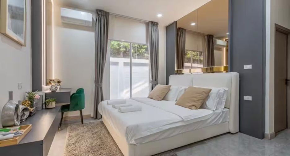 À louer 4 chambres villa à Bang Lamung, Chonburi