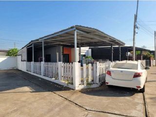 For sale 1 Beds townhouse in Prachantakham, Prachin Buri