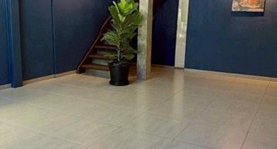For rent 7 bedrooms retail Space in Chatuchak, Bangkok
