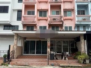 For rent 5 bedrooms retail Space in Don Mueang, Bangkok