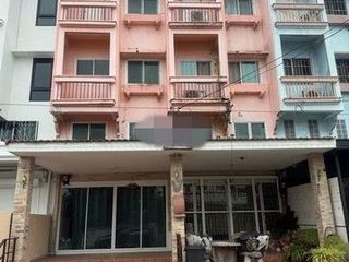 For rent 5 bedrooms retail Space in Don Mueang, Bangkok