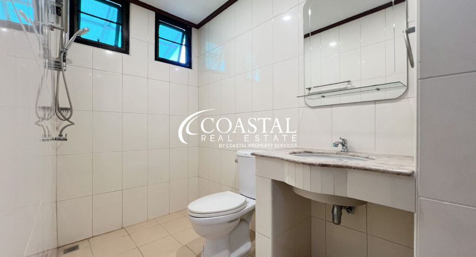For sale 5 bedrooms house in Bang Lamung, Chonburi