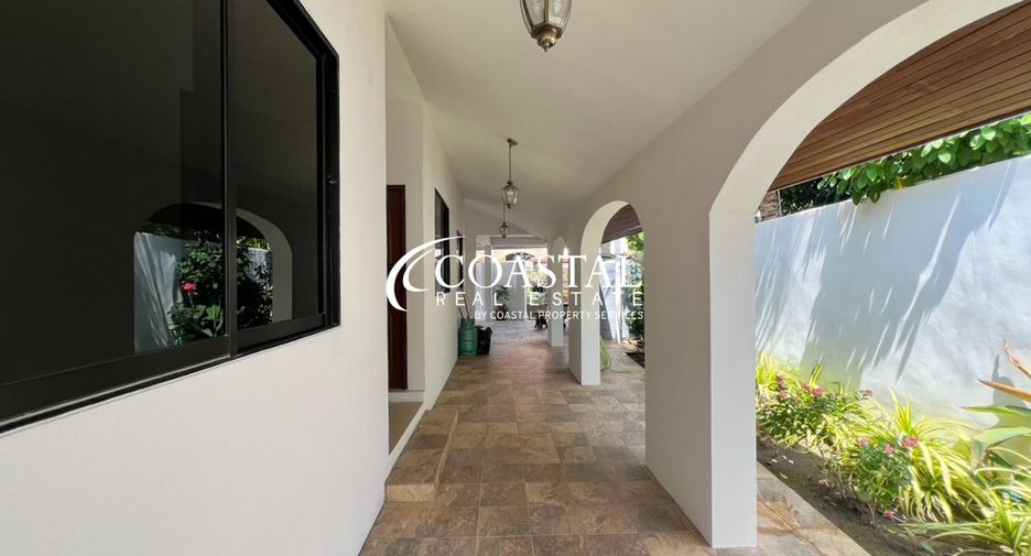 For sale 5 bedrooms house in Bang Lamung, Chonburi