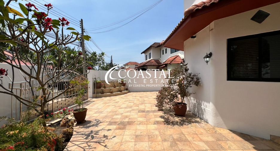 For sale 5 bedrooms house in Bang Lamung, Chonburi