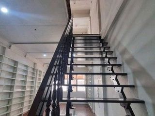 Аренда 3 спальни торговое помещение в Пхра Кханонг, Бангкок