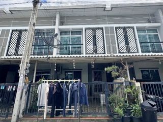 For sale 3 bedrooms townhouse in Phan Thong, Chonburi