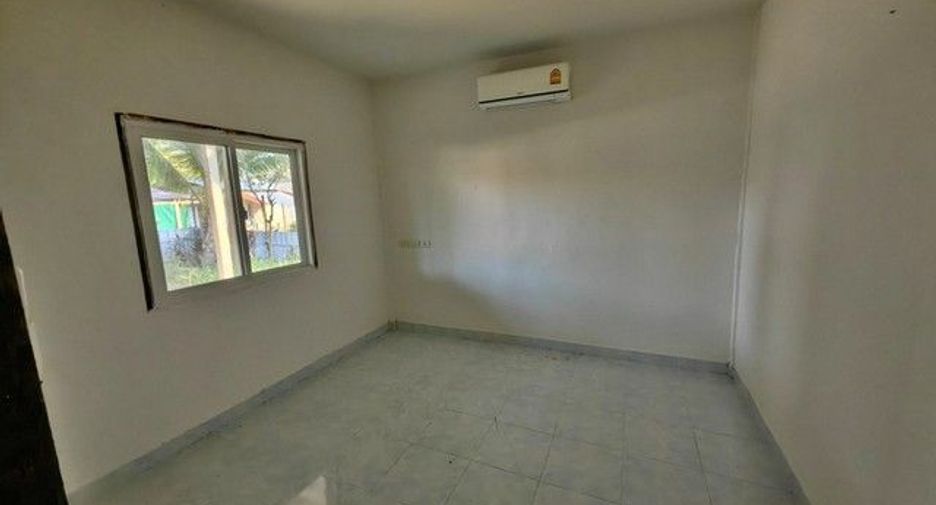 For sale 1 Beds house in Ban Bueng, Chonburi