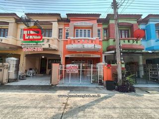 For Rent 2 Bedroom Townhouse In Sai Mai, Bangkok
