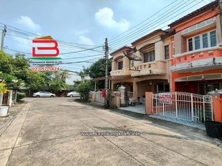 For rent 2 ベッドルーム townhouse in Sai Mai, Bangkok