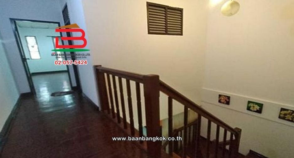 For rent 2 bedrooms townhouse in Sai Mai, Bangkok