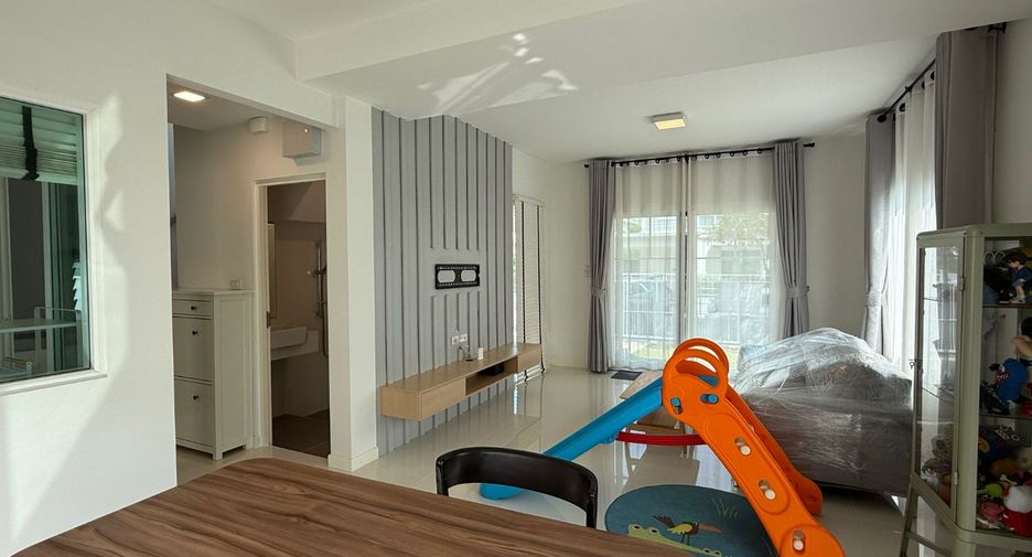 Casa en venta de 3 habitaciones en Bang Bo, Samut Prakan