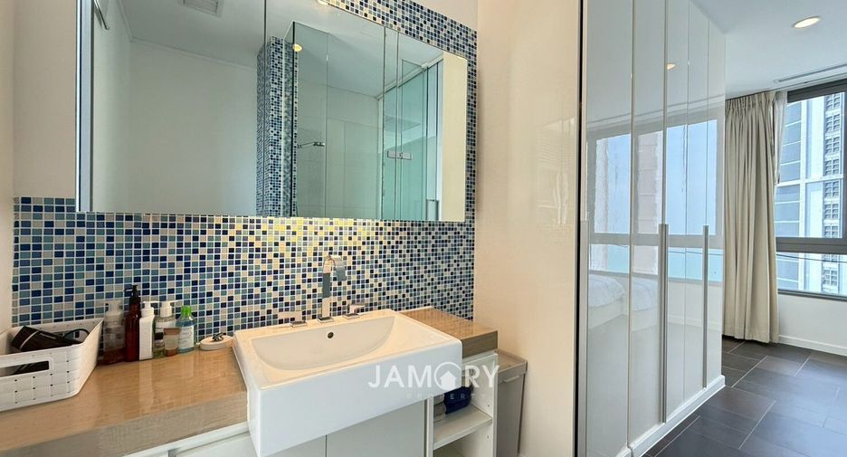 For sale 2 bedrooms condo in Bang Lamung, Chonburi