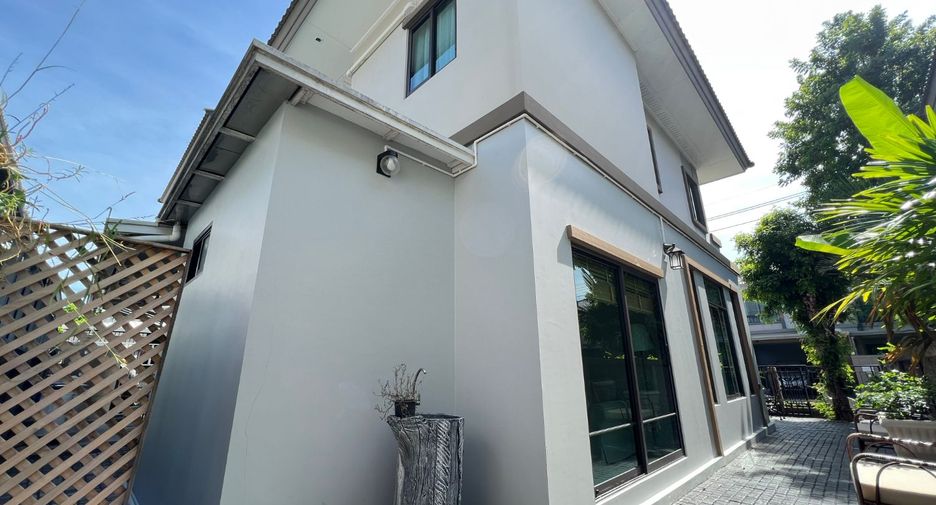 For sale 4 bedrooms house in Pak Kret, Nonthaburi