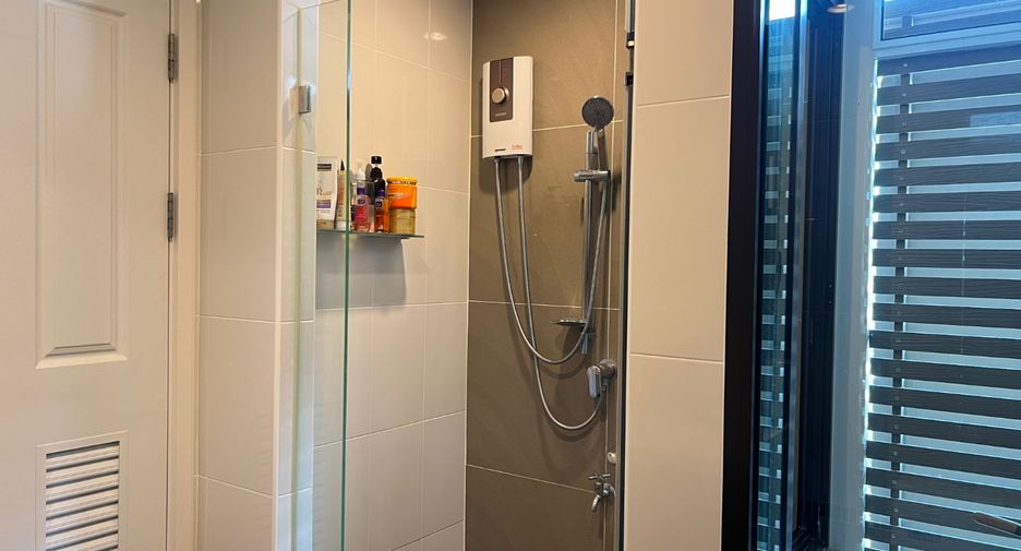 For sale 4 bedrooms house in Pak Kret, Nonthaburi