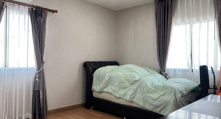 For sale 4 bedrooms house in Pak Kret, Nonthaburi