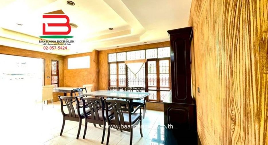 For sale 5 bedrooms house in Thanyaburi, Pathum Thani