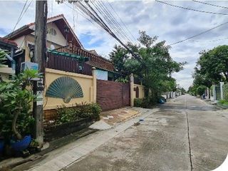 For sale 1 bed house in Taling Chan, Bangkok