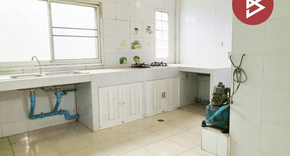 For sale 2 bedrooms retail Space in Sai Mai, Bangkok