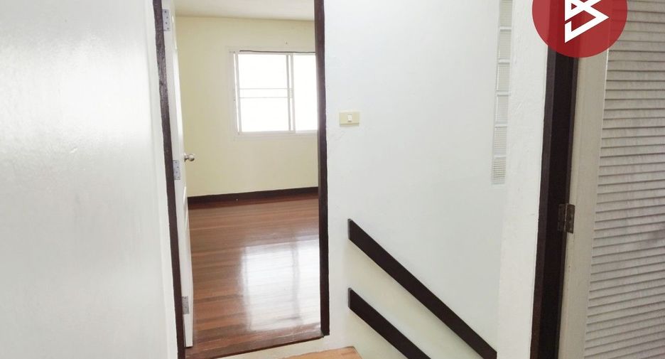 For sale 2 bedrooms retail Space in Sai Mai, Bangkok