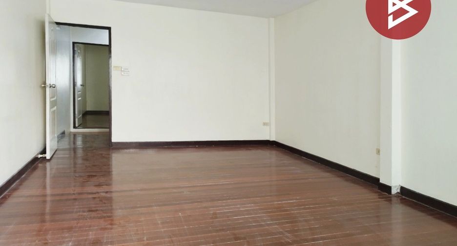 For sale 2 bedrooms retail Space in Sai Mai, Bangkok
