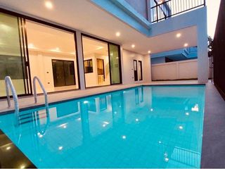 Casa en alquiler de 3 habitaciones en Bang Lamung, Chonburi