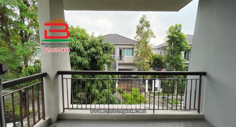 For sale 3 bedrooms house in Phasi Charoen, Bangkok