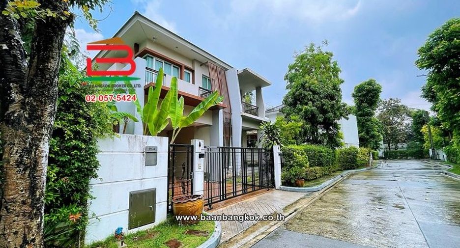For sale 3 bedrooms house in Phasi Charoen, Bangkok