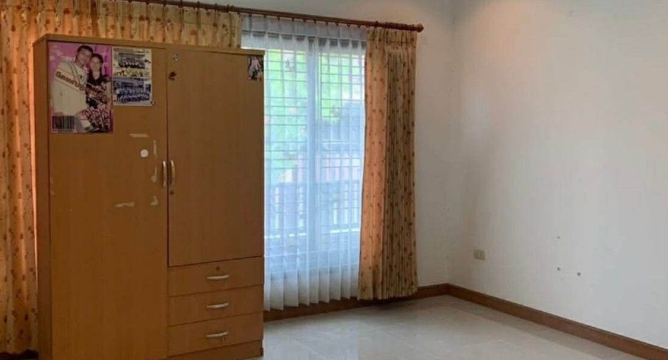 Casa en venta de 2 habitaciones en Phan Thong, Chonburi
