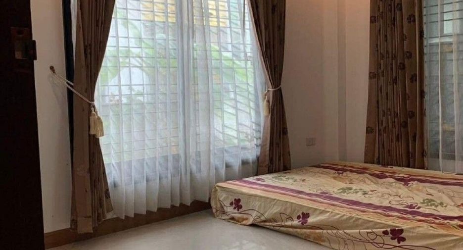 Casa en venta de 2 habitaciones en Phan Thong, Chonburi