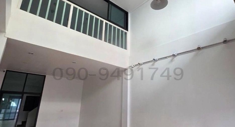 For rent 2 bedrooms retail Space in Khlong Sam Wa, Bangkok