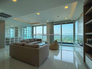 For sale 3 bedrooms condo in Bang Saray, Pattaya