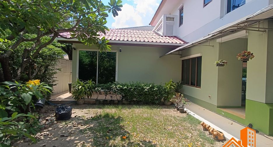 For sale 3 bedrooms house in Mueang Nonthaburi, Nonthaburi