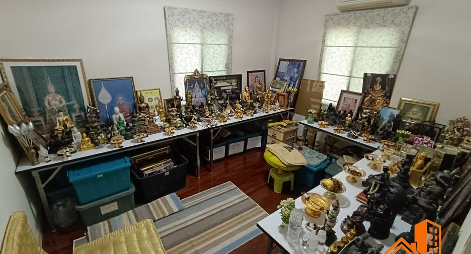 For sale 3 bedrooms house in Mueang Nonthaburi, Nonthaburi