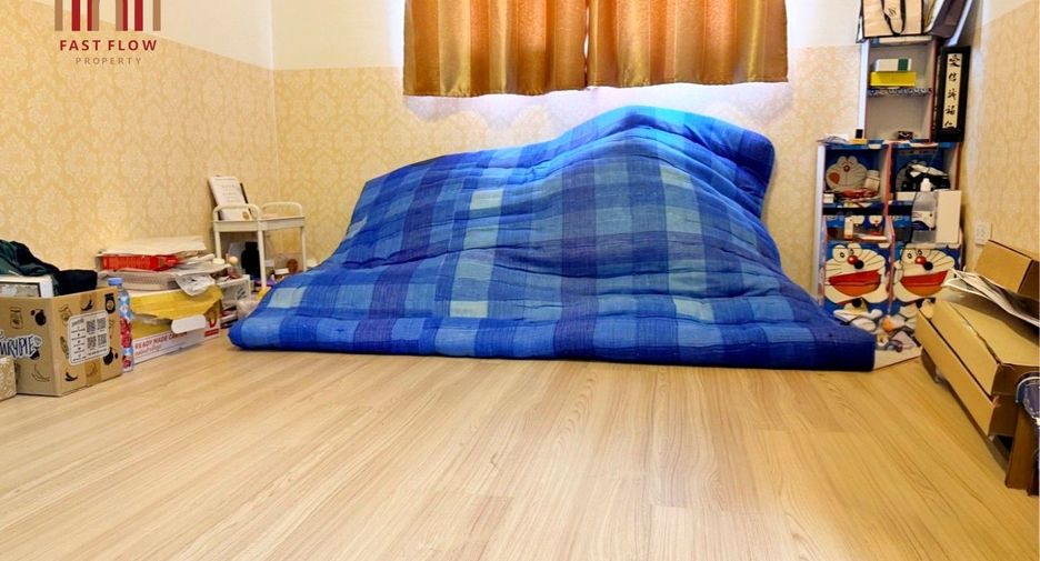 For sale 3 bedrooms townhouse in Mueang Nonthaburi, Nonthaburi