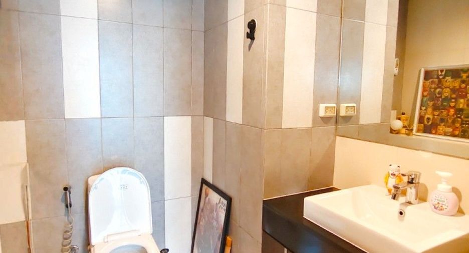 À vendre 2 chambres condo à Lat Phrao, Bangkok