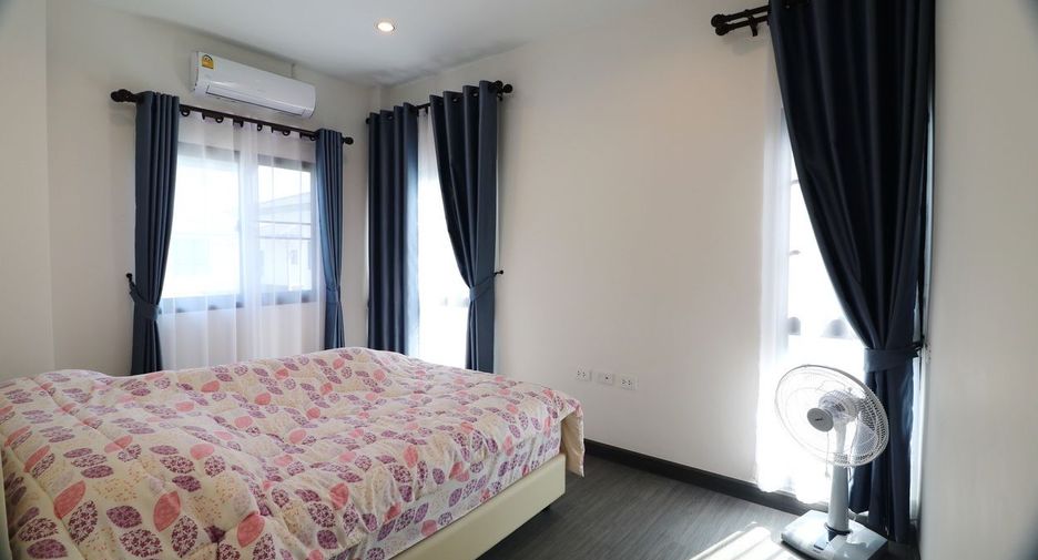 For rent 4 bedrooms house in Mueang Udon Thani, Udon Thani