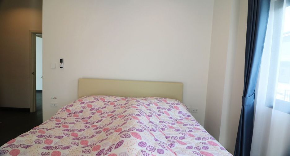 For rent 4 bedrooms house in Mueang Udon Thani, Udon Thani