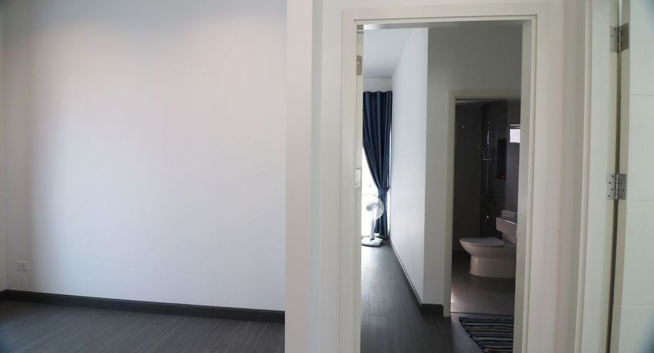 For rent 4 bedrooms house in Mueang Udon Thani, Udon Thani
