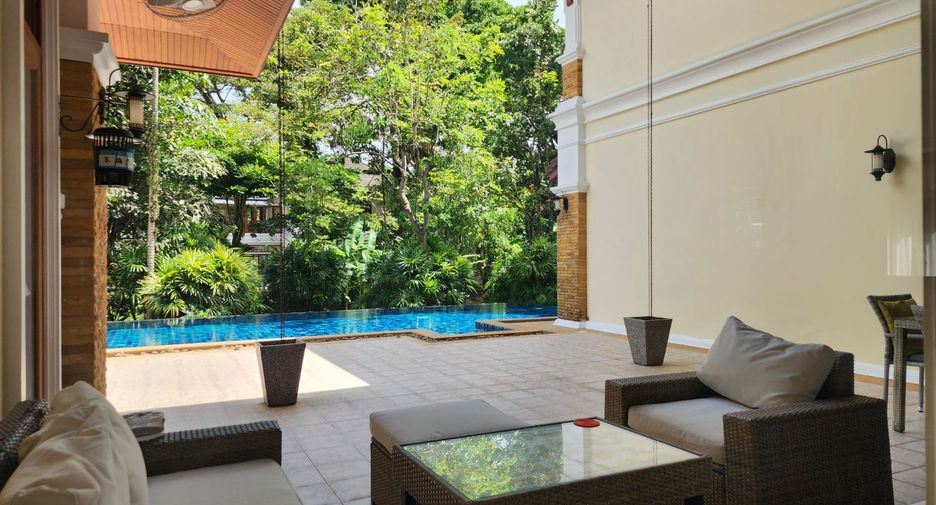 For rent 5 bedrooms villa in Mueang Phuket, Phuket